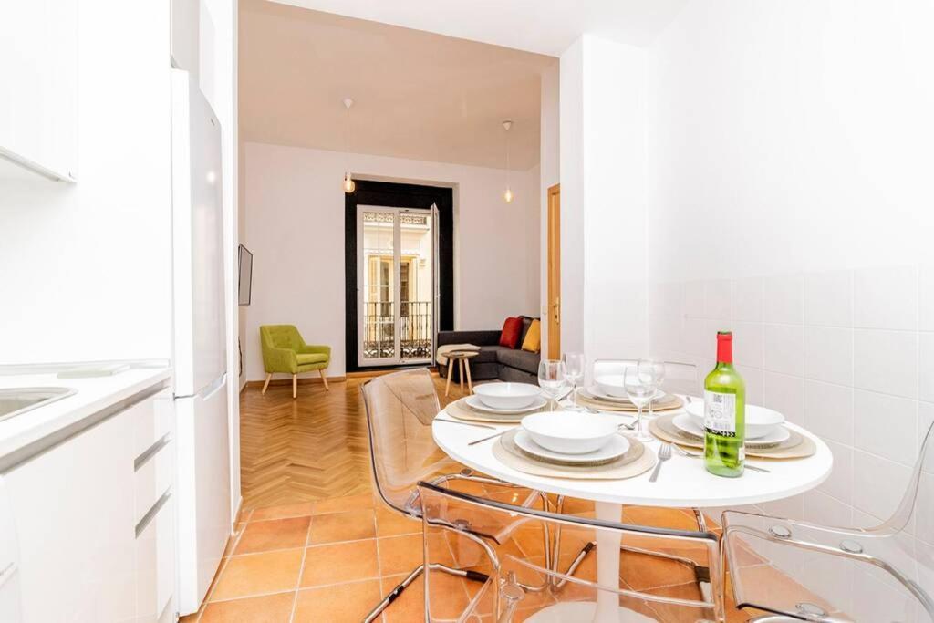 Bello Apartamento En Centro De Madrid, C/Infantas 1-3 By Batuecas Kültér fotó